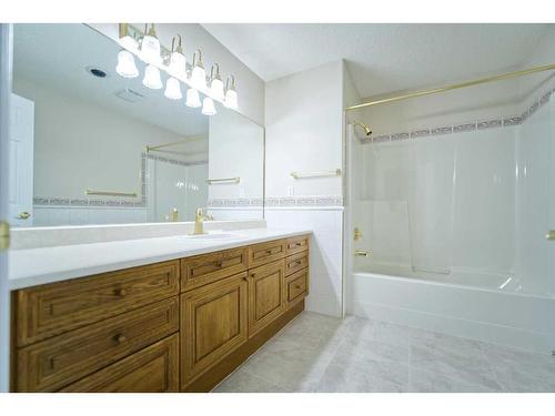 30 Ravine Drive, Whitecourt, AB - Indoor Photo Showing Bathroom