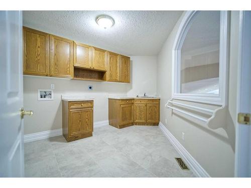 30 Ravine Drive, Whitecourt, AB - Indoor Photo Showing Kitchen