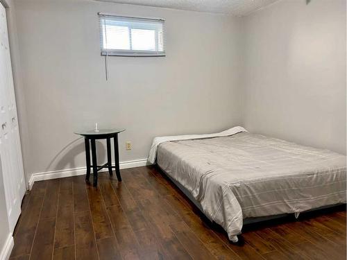 5838 10 Avenue, Edson, AB - Indoor Photo Showing Bedroom