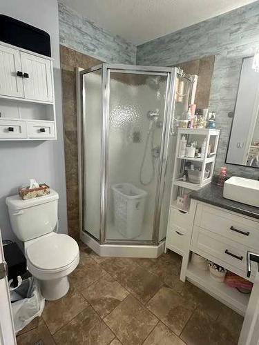 31 Rodeo Way, Whitecourt, AB - Indoor Photo Showing Bathroom