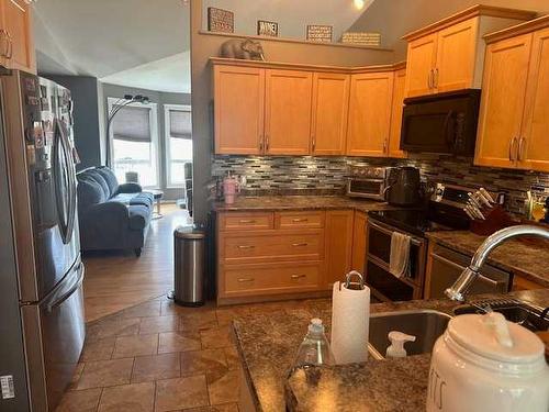 31 Rodeo Way, Whitecourt, AB - Indoor Photo Showing Kitchen