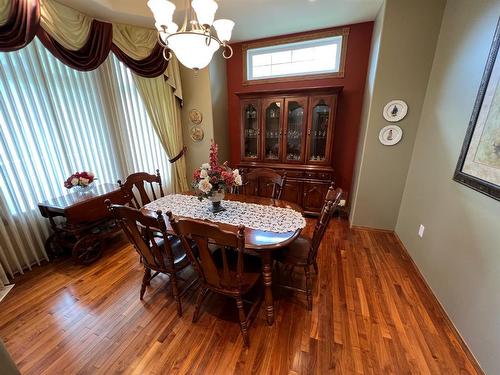 170 Hallam Drive, Hinton, AB - Indoor Photo Showing Dining Room