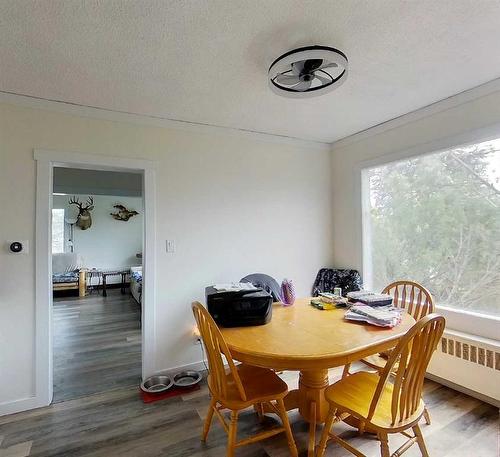 1002 50 Street, Edson, AB - Indoor Photo Showing Dining Room