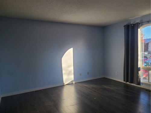 1414 53 Street, Edson, AB - Indoor Photo Showing Other Room