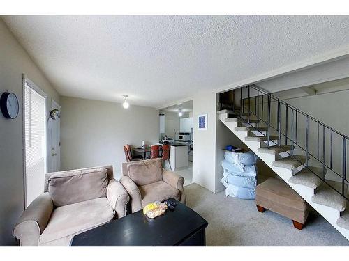 4504 8B Avenue, Edson, AB - Indoor Photo Showing Living Room