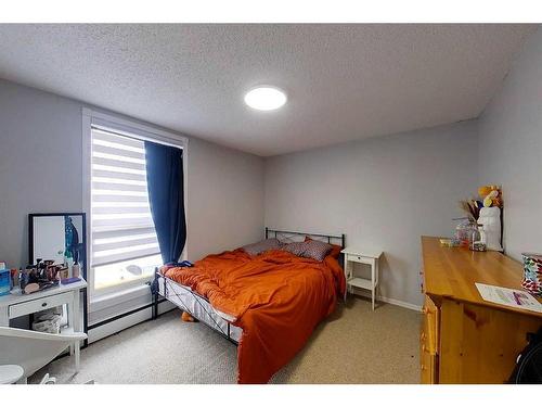 4504 8B Avenue, Edson, AB - Indoor Photo Showing Bedroom