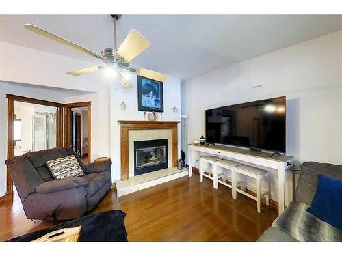 7212 Glenwood Drive, Edson, AB - Indoor Photo Showing Living Room With Fireplace