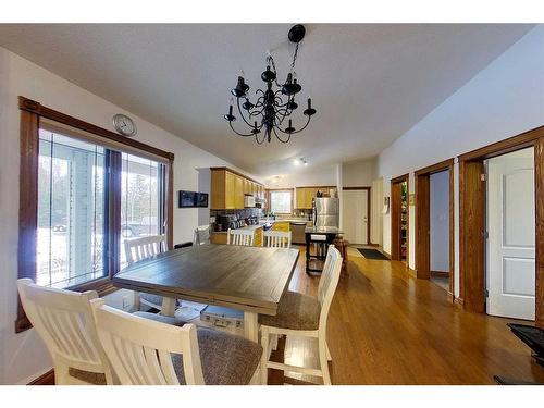 7212 Glenwood Drive, Edson, AB - Indoor Photo Showing Dining Room