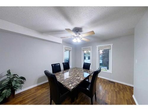 5435 15 Avenue, Edson, AB - Indoor Photo Showing Dining Room