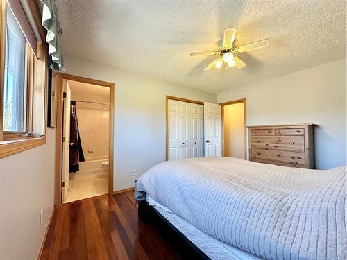 46, 595012 Range Road 130, Rural Woodlands County, AB - Indoor Photo Showing Bedroom