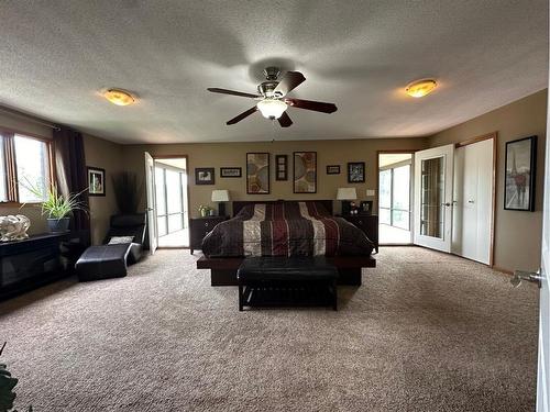 123083 Township Road 593A, Rural Woodlands County, AB - Indoor Photo Showing Bedroom