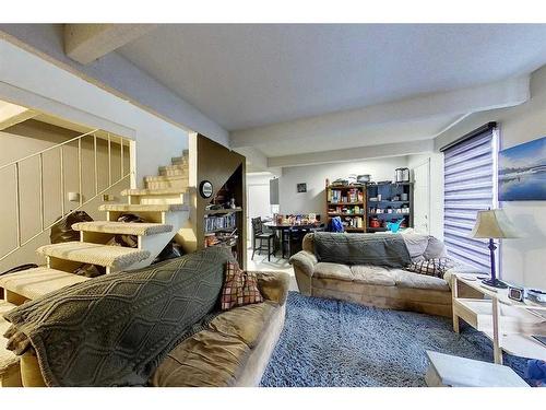 4510 8A Avenue, Edson, AB - Indoor Photo Showing Living Room