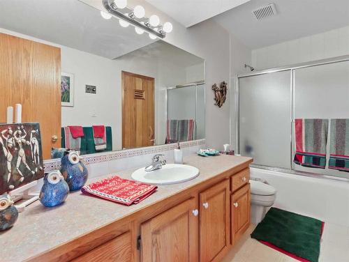 119 Benchlands Terrace, Canmore, AB - Indoor Photo Showing Bathroom