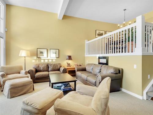 30 Antelope, Banff, AB - Indoor Photo Showing Living Room