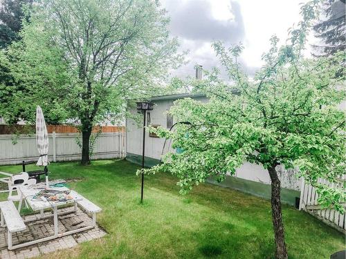 471 71 Street, Edson, AB - Outdoor With Backyard