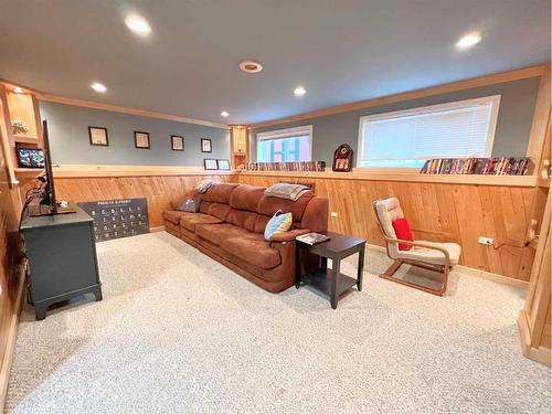 4513 Spruce Avenue, Boyle, AB - Indoor Photo Showing Laundry Room