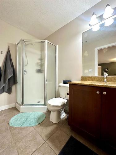 303-4502 52 Avenue, Whitecourt, AB - Indoor Photo Showing Bathroom