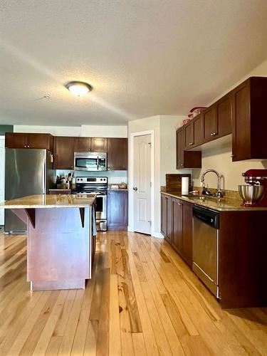 303-4502 52 Avenue, Whitecourt, AB - Indoor Photo Showing Kitchen