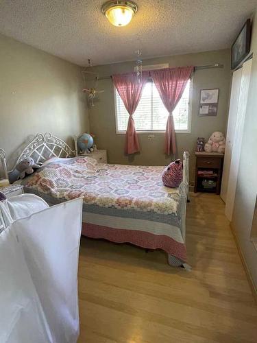 67 Chickadee Drive, Whitecourt, AB - Indoor Photo Showing Bedroom