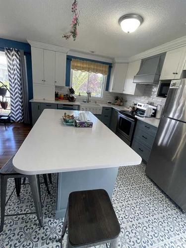 67 Chickadee Drive, Whitecourt, AB - Indoor Photo Showing Kitchen