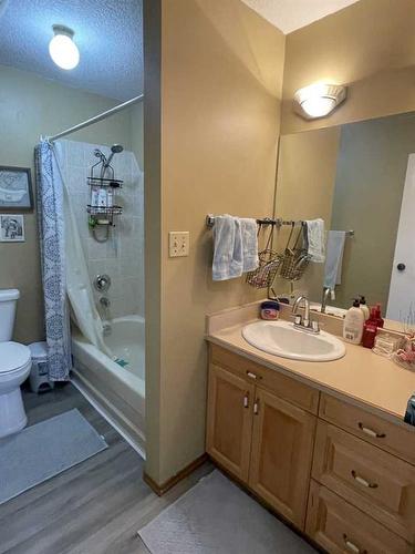 67 Chickadee Drive, Whitecourt, AB - Indoor Photo Showing Bathroom