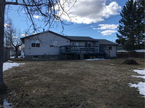 714 3 Avenue, Fox Creek, AB - Outdoor