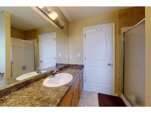 47 Springwood Drive Ne, Slave Lake, AB - Indoor Photo Showing Bathroom