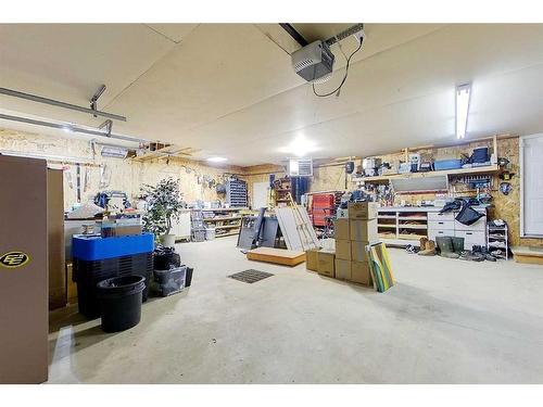 47 Springwood Drive Ne, Slave Lake, AB - Indoor Photo Showing Garage