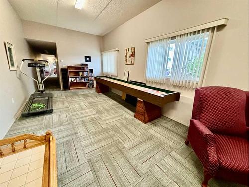 205-228 Pembina Avenue, Hinton, AB - Indoor Photo Showing Other Room