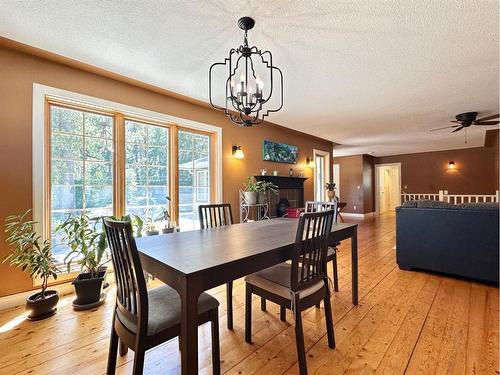 61 Park Drive, Whitecourt, AB - Indoor Photo Showing Dining Room