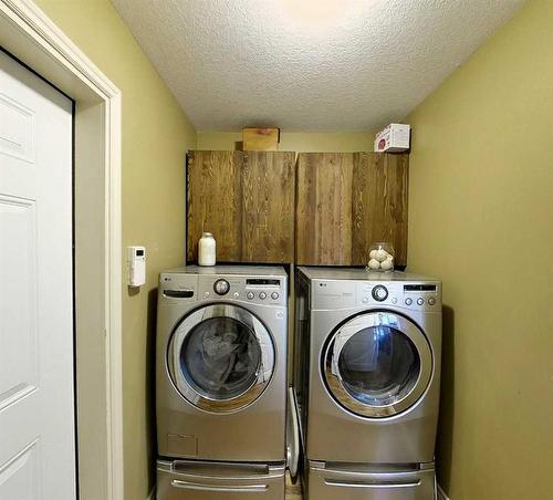 4119 15 Avenue, Edson, AB - Indoor Photo Showing Laundry Room