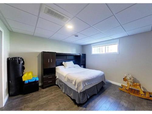 4119 15 Avenue, Edson, AB - Indoor Photo Showing Bedroom