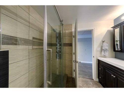 4119 15 Avenue, Edson, AB - Indoor Photo Showing Bathroom