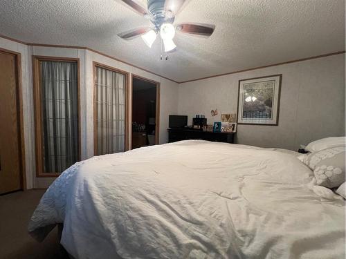 591021 Range Road 123A, Rural Woodlands County, AB - Indoor Photo Showing Bedroom