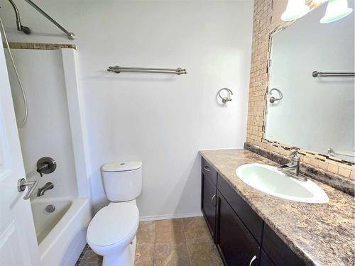 33 Baly Road, Whitecourt, AB - Indoor Photo Showing Bathroom