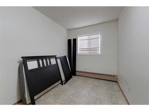 102-201 12 Avenue Sw, Slave Lake, AB - Indoor Photo Showing Other Room
