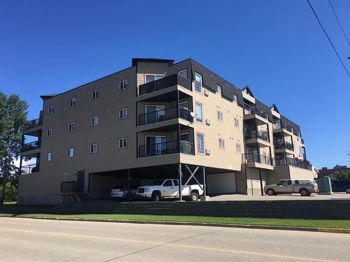 202-5037 7 Avenue, Edson, AB - Outdoor