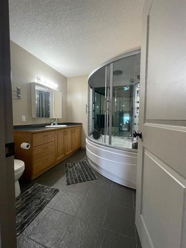 1506 42 Street, Edson, AB - Indoor Photo Showing Bathroom