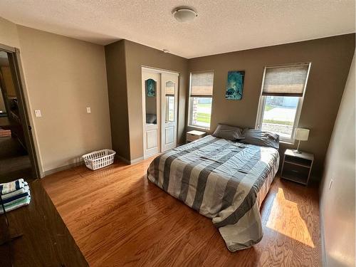 1506 42 Street, Edson, AB - Indoor Photo Showing Bedroom