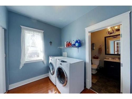 723 50 Street, Edson, AB - Indoor Photo Showing Laundry Room