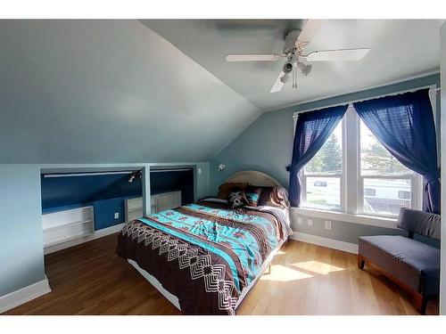 723 50 Street, Edson, AB - Indoor Photo Showing Bedroom