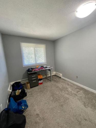 306B-5611 9 Avenue, Edson, AB - Indoor Photo Showing Other Room