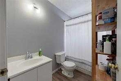 770 Cardinal Crescent, Wabasca, AB - Indoor Photo Showing Bathroom