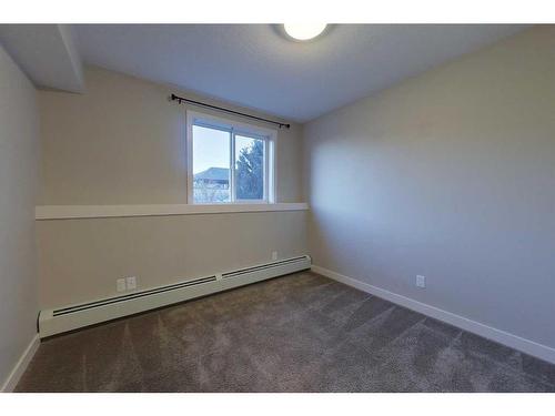 106-709 6 Avenue Se, Slave Lake, AB - Indoor Photo Showing Other Room