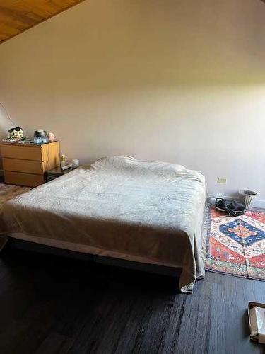 114012 Township Road 592B, Rural Woodlands County, AB - Indoor Photo Showing Bedroom