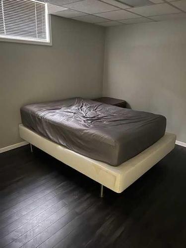 114012 Township Road 592B, Rural Woodlands County, AB - Indoor Photo Showing Bedroom