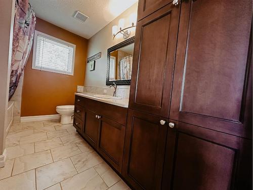 42 Ravine Drive, Whitecourt, AB - Indoor Photo Showing Bathroom