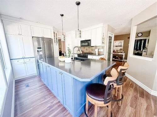 42 Ravine Drive, Whitecourt, AB - Indoor Photo Showing Kitchen With Double Sink With Upgraded Kitchen