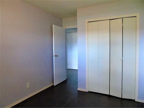 124 6Th Avenue Nw, Slave Lake, AB - Indoor Photo Showing Other Room