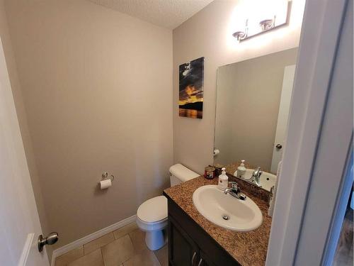 813 10 Street, Fox Creek, AB - Indoor Photo Showing Bathroom